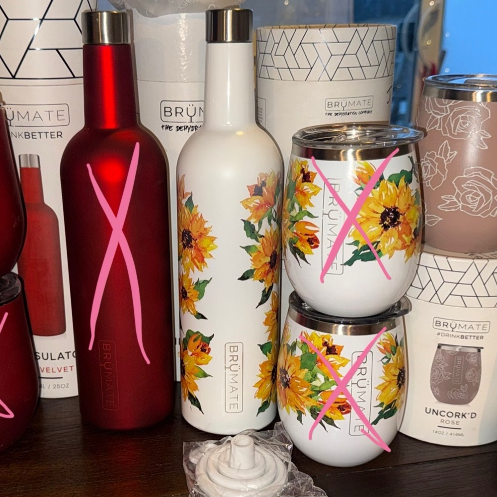 NEW IN BOX. RARE. Brumate Sunflower Winesulator. COMES WITH FUNNEL